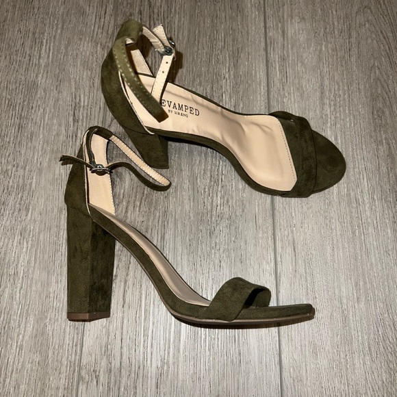 Olive green high heels - Picture 3 of 4